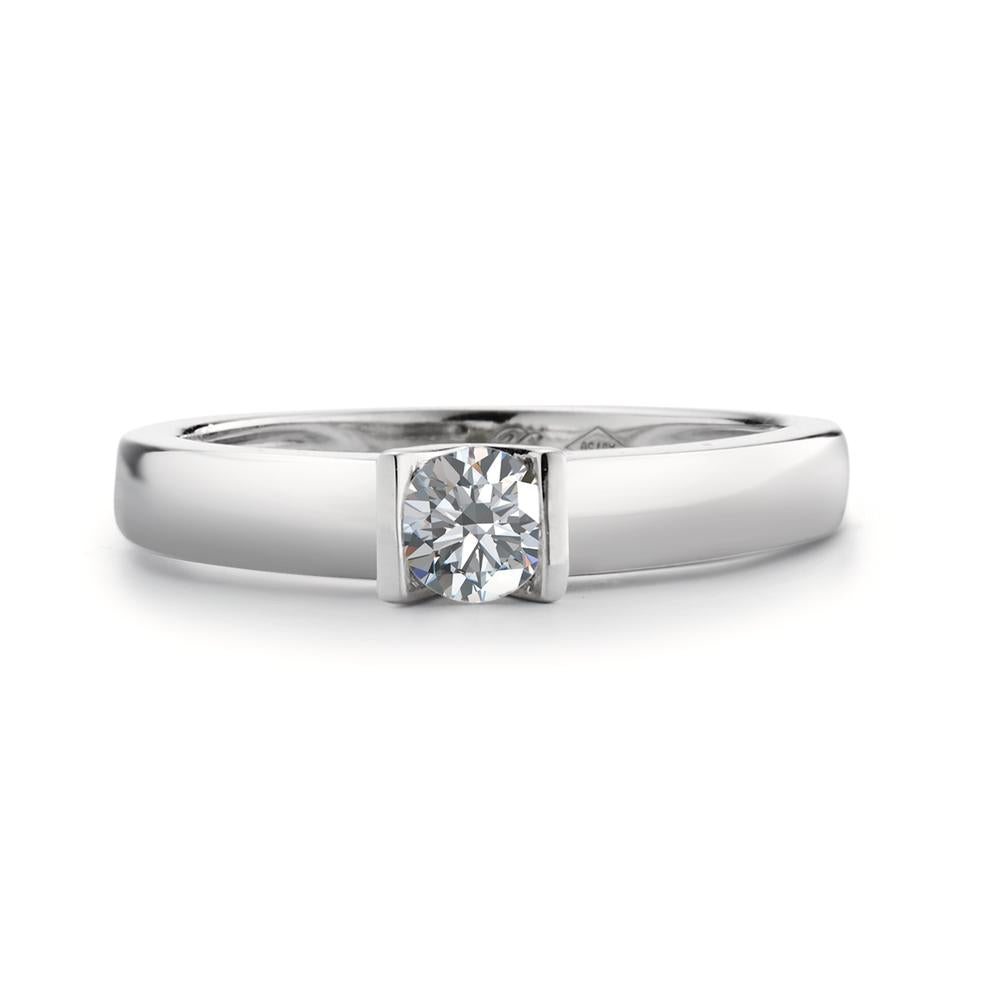 Solitaire ring 750/18K krt witgoud Moissaniet wit, 4 mm